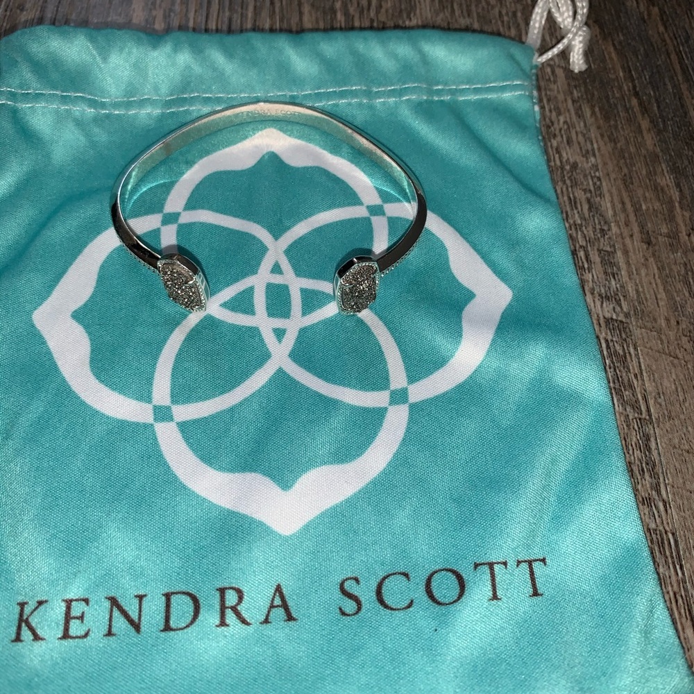 Kendra Scott Charcoal gray stonebracelet